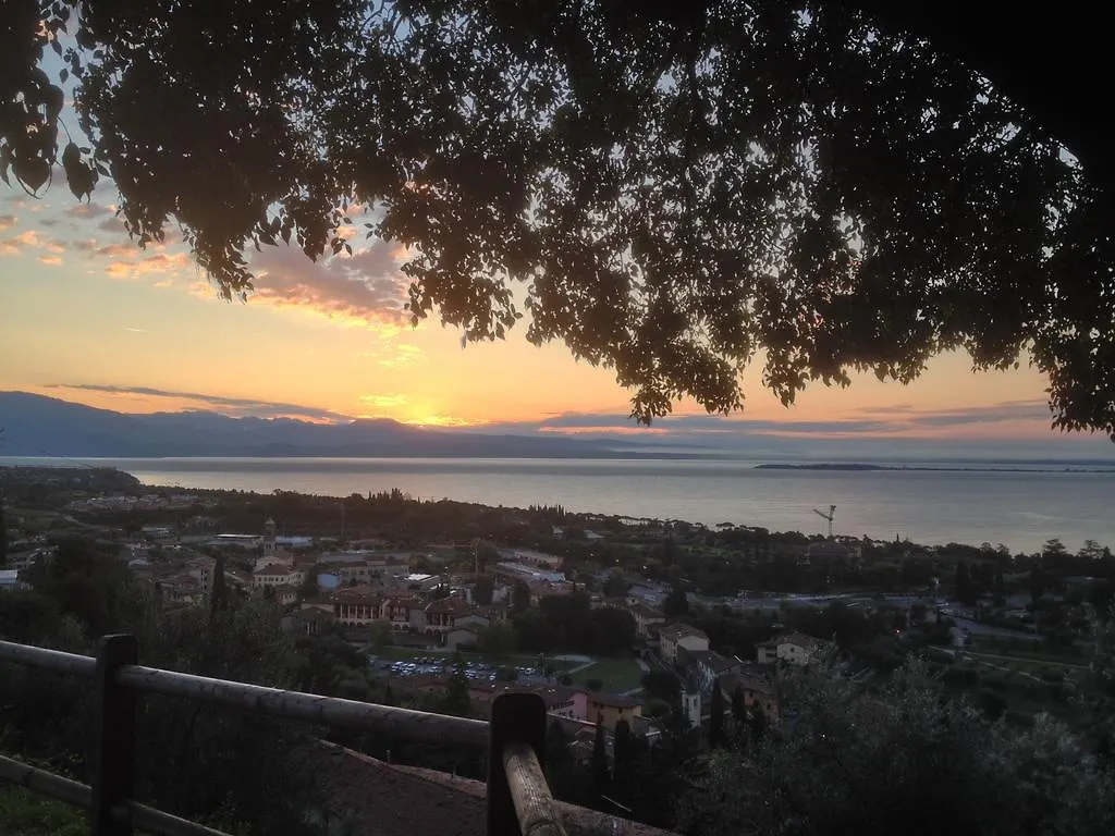 Il Paradiso Del Garda Bed & Breakfast Padenghe sul Garda 0*,  Italy