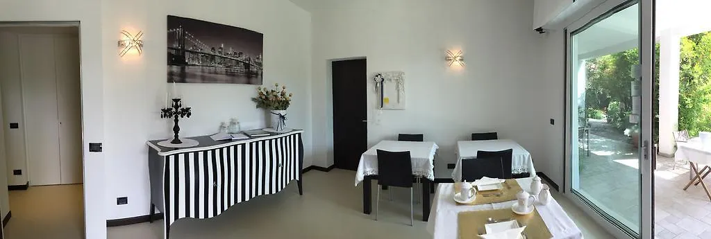 Il Paradiso Del Garda Bed and Breakfast Padenghe sul Garda Bed & Breakfast