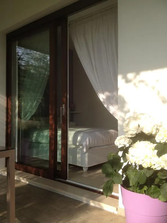 Il Paradiso Del Garda Bed and Breakfast Padenghe sul Garda 0*,